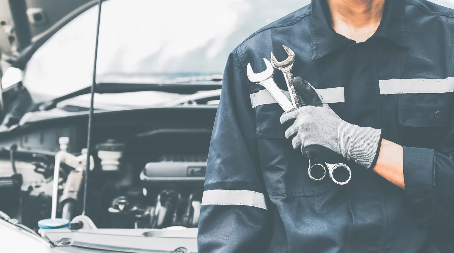 Jak wyposażyć warsztat samochodowy?