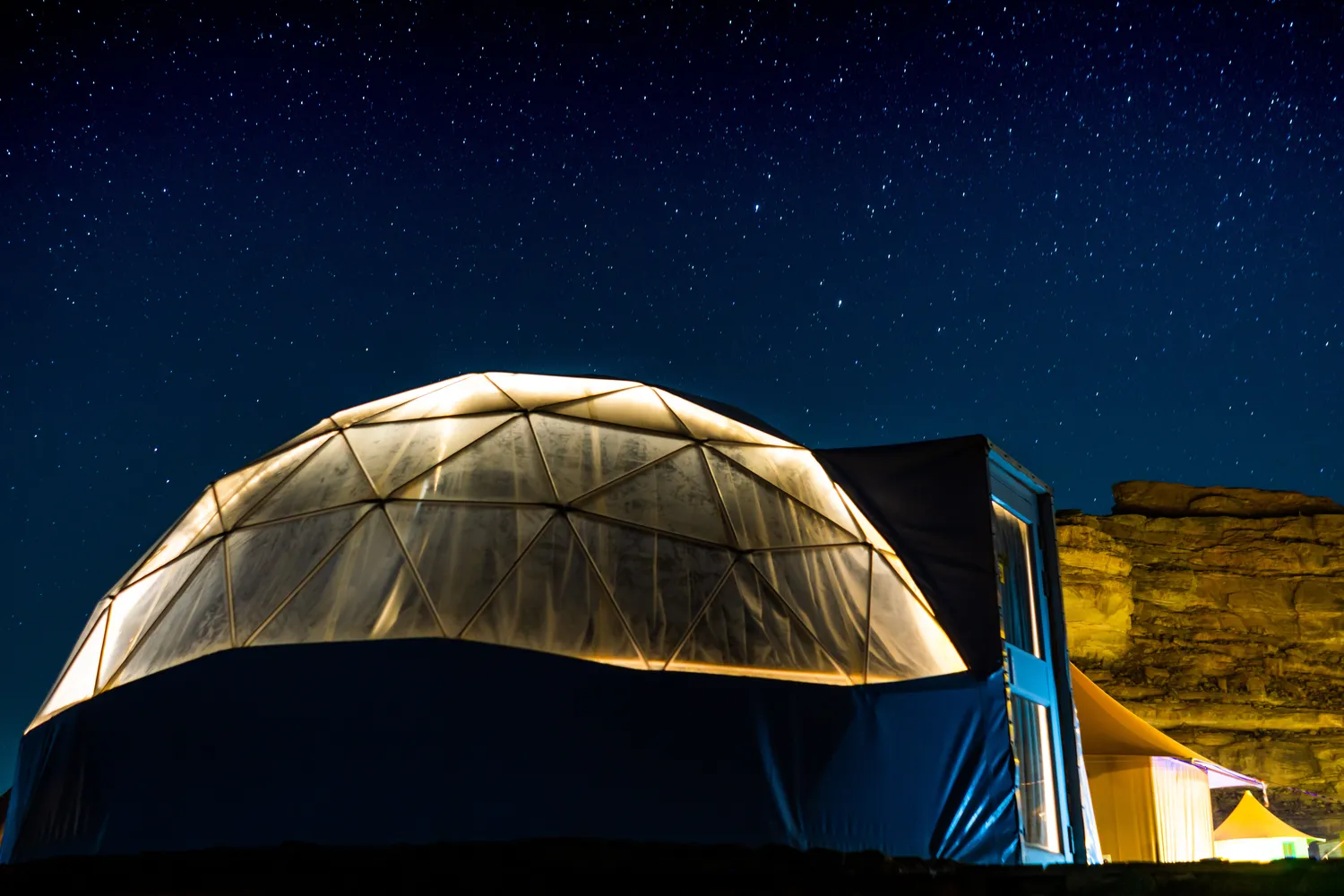 Glamping co oznacza?