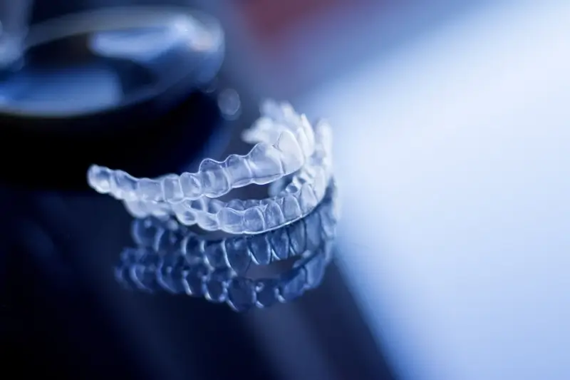 Dlaczego warto wybrać leczenie Invisalign?